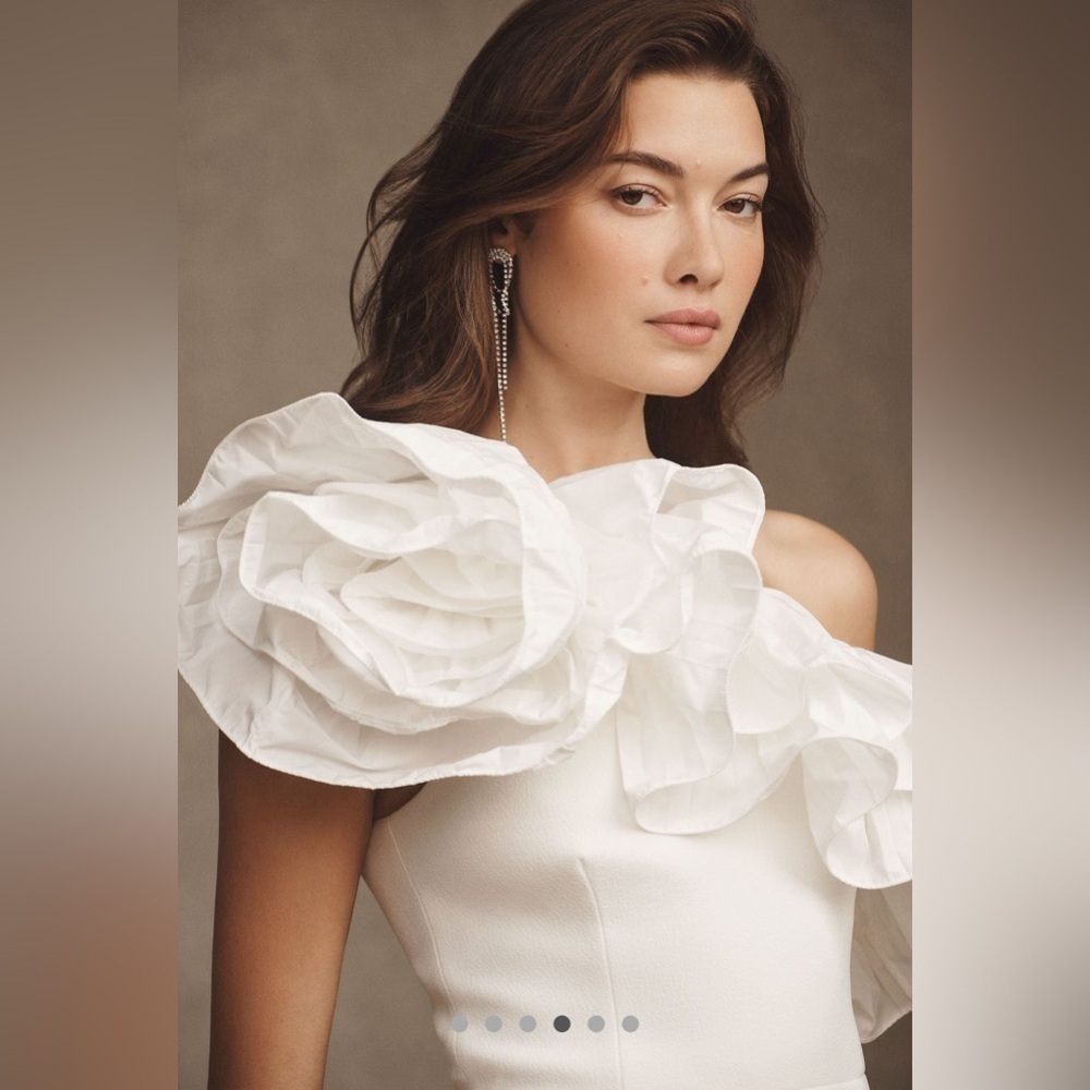 Rebecca Vallance Chloe Taffeta One-Shoulder Crepe Column Gown - Picture 4 of 8